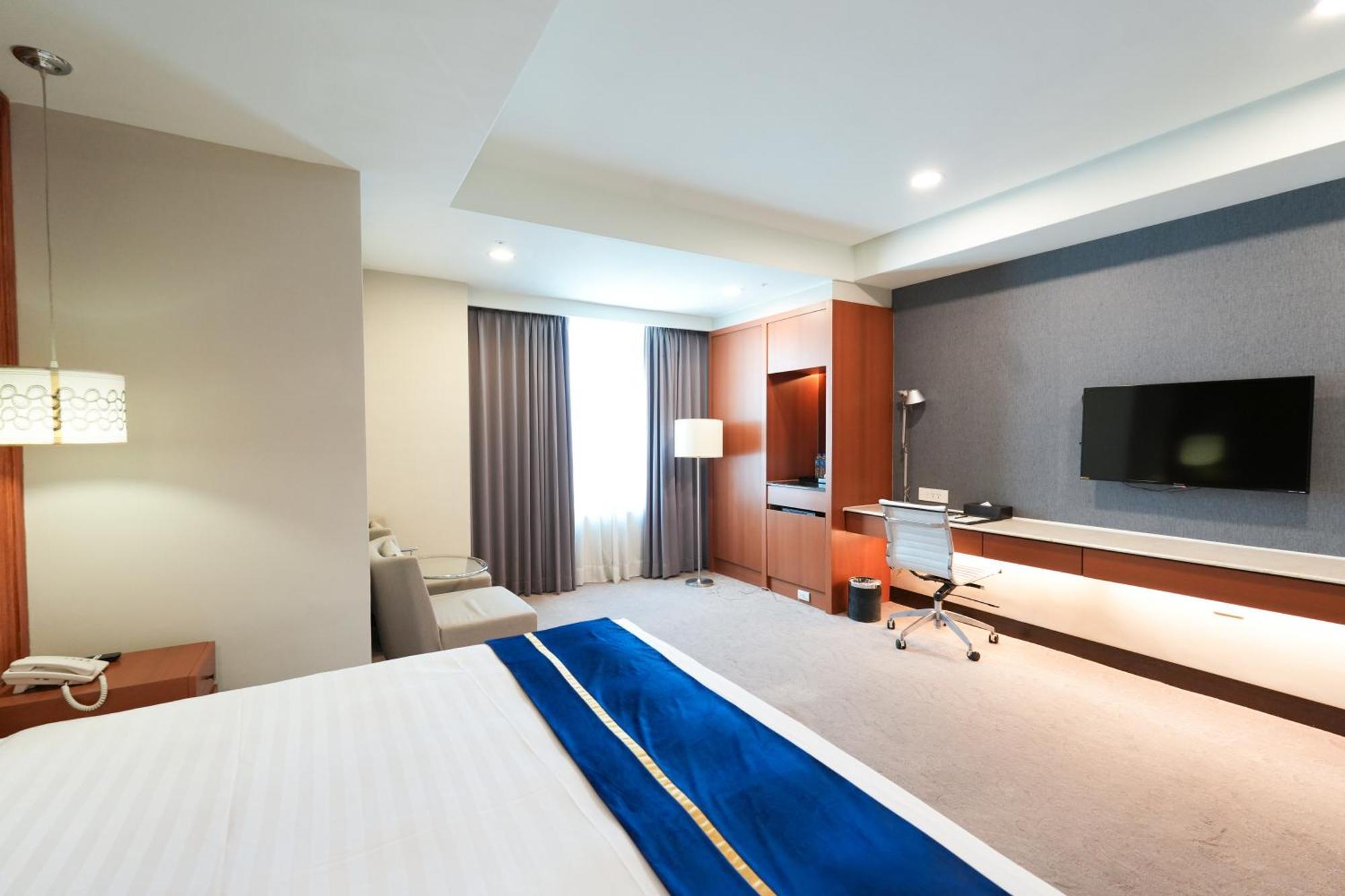 Hiyeshotel勤天商旅-花蓮館 Hualien Eksteriør billede