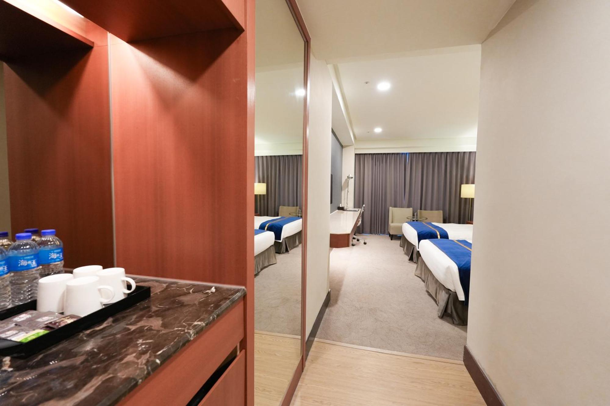 Hiyeshotel勤天商旅-花蓮館 Hualien Eksteriør billede