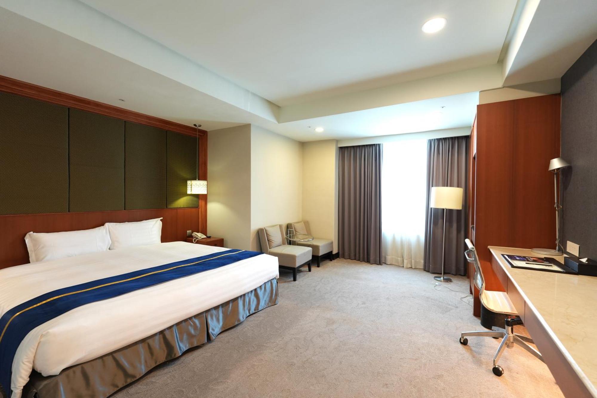 Hiyeshotel勤天商旅-花蓮館 Hualien Eksteriør billede