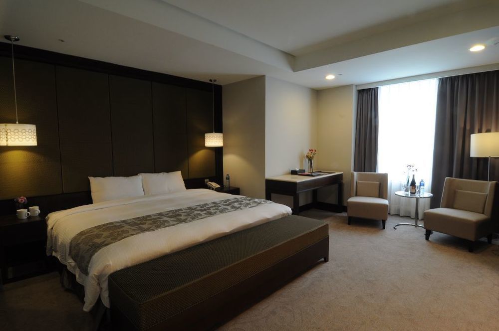 Hiyeshotel勤天商旅-花蓮館 Hualien Eksteriør billede